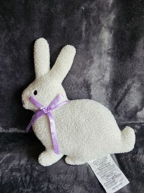 16"x12" Novelty Shaped Easter Bunny Throw Pillow lvory, NWT, Room Essentials